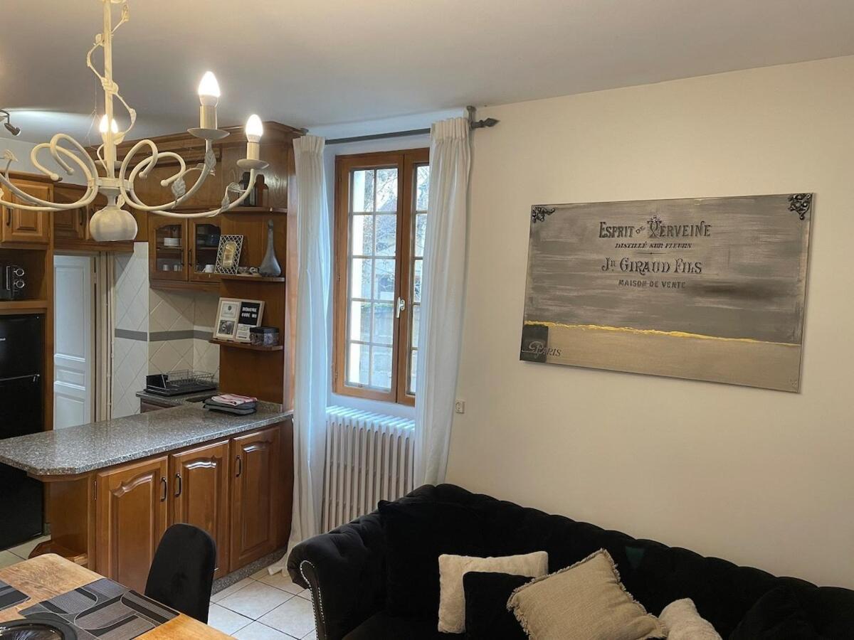 Maison De Ville Avec Parking Gratuit Chablis Eksteriør bilde